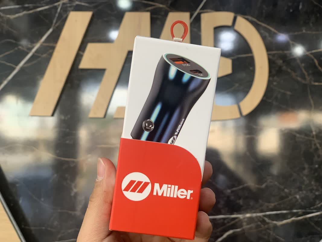 شارژر فندکی 2.4Aفست و PD دو پورت Miller مدل M-CH104